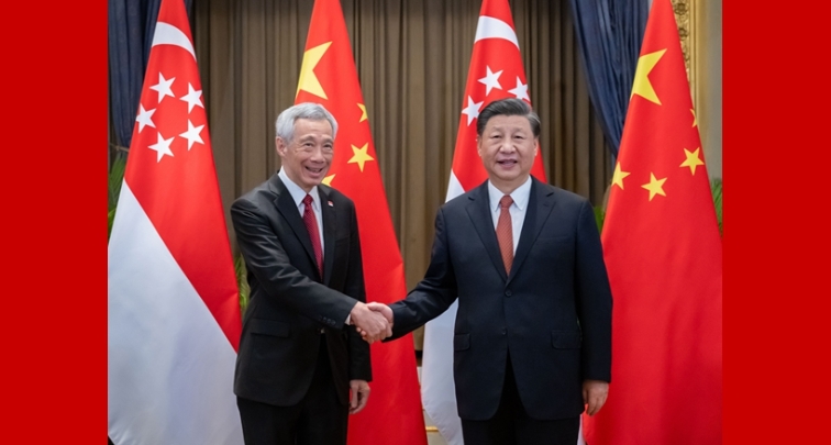 شي يدعو إلى تعاون عالي الجودة بين الصين وسنغافورة